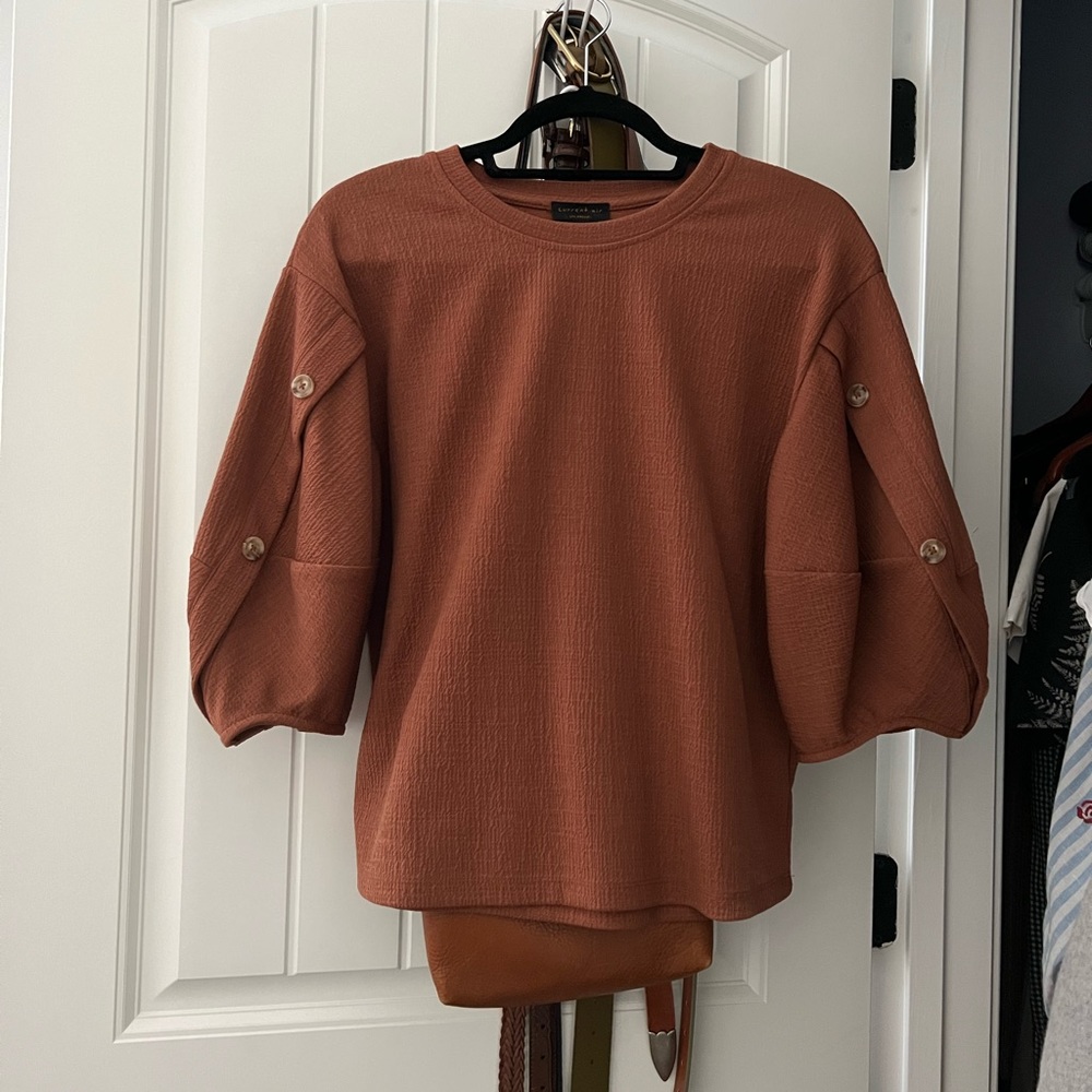anthro top!
